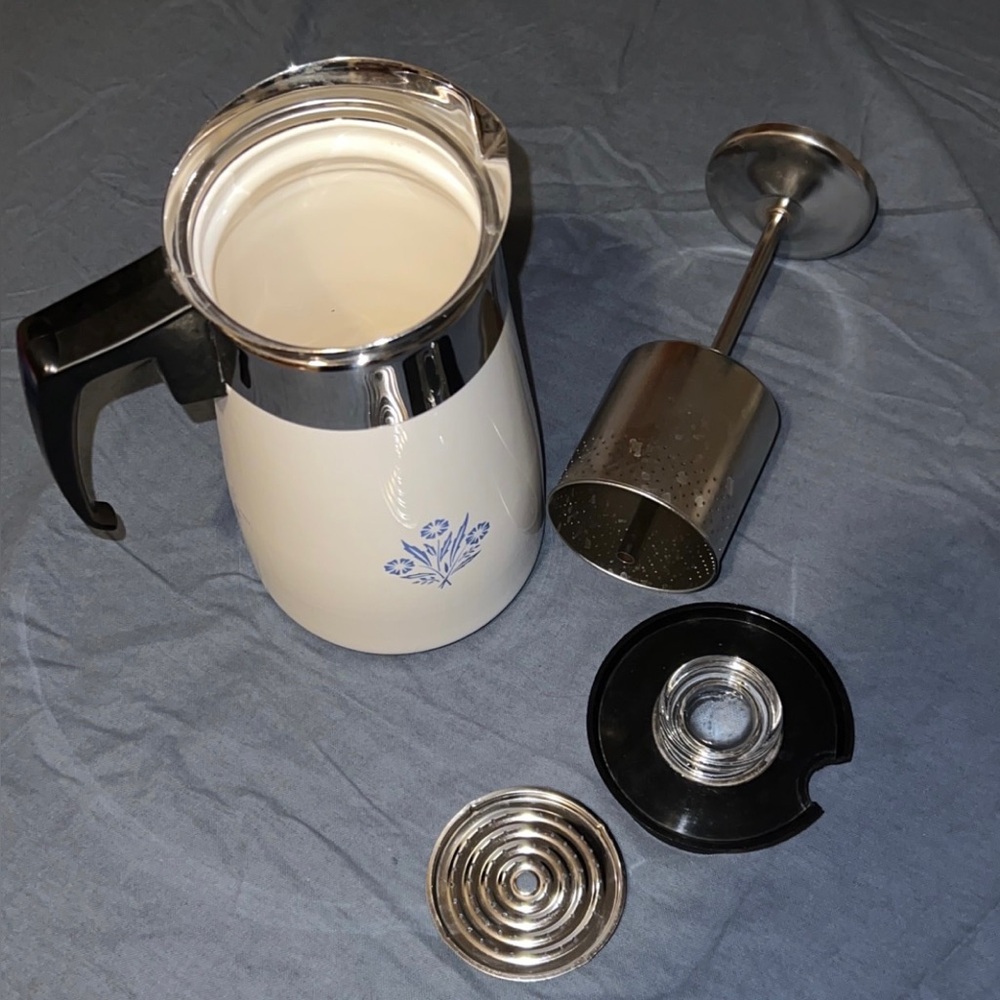 Corning Ware Blue Cornflower 9 Cup Coffee
Percolator stove Top